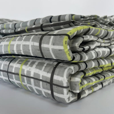 Quilt estampado Líneas Gris