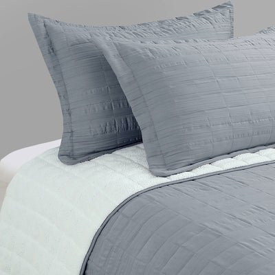 Cubrecama Crinkle Sherpa Liso - gris claro