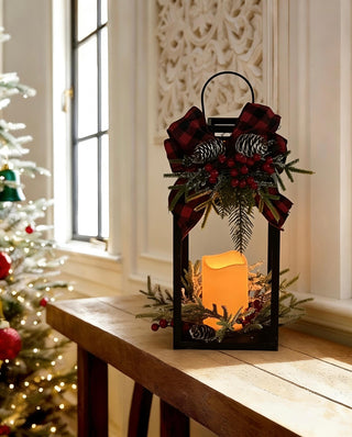 Farol Navideño Cinta Escocesa y Vela LED 35 cm